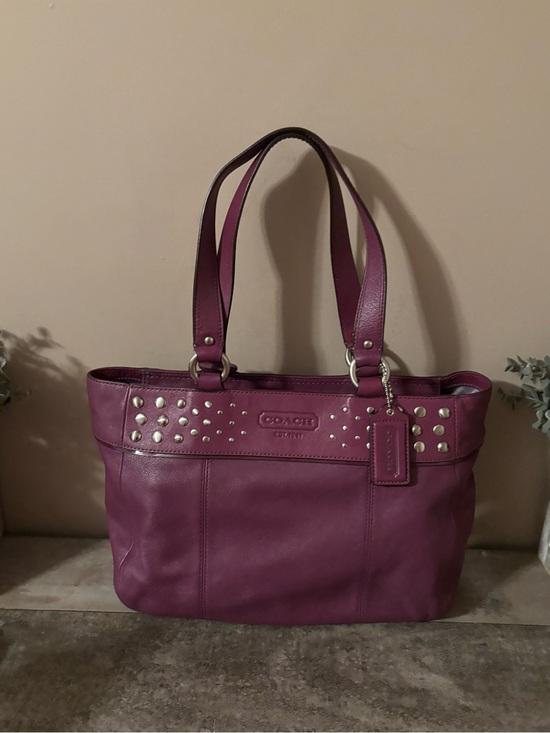Coach Handbags - COACH ZOE EAST WEST TOTE PLUM